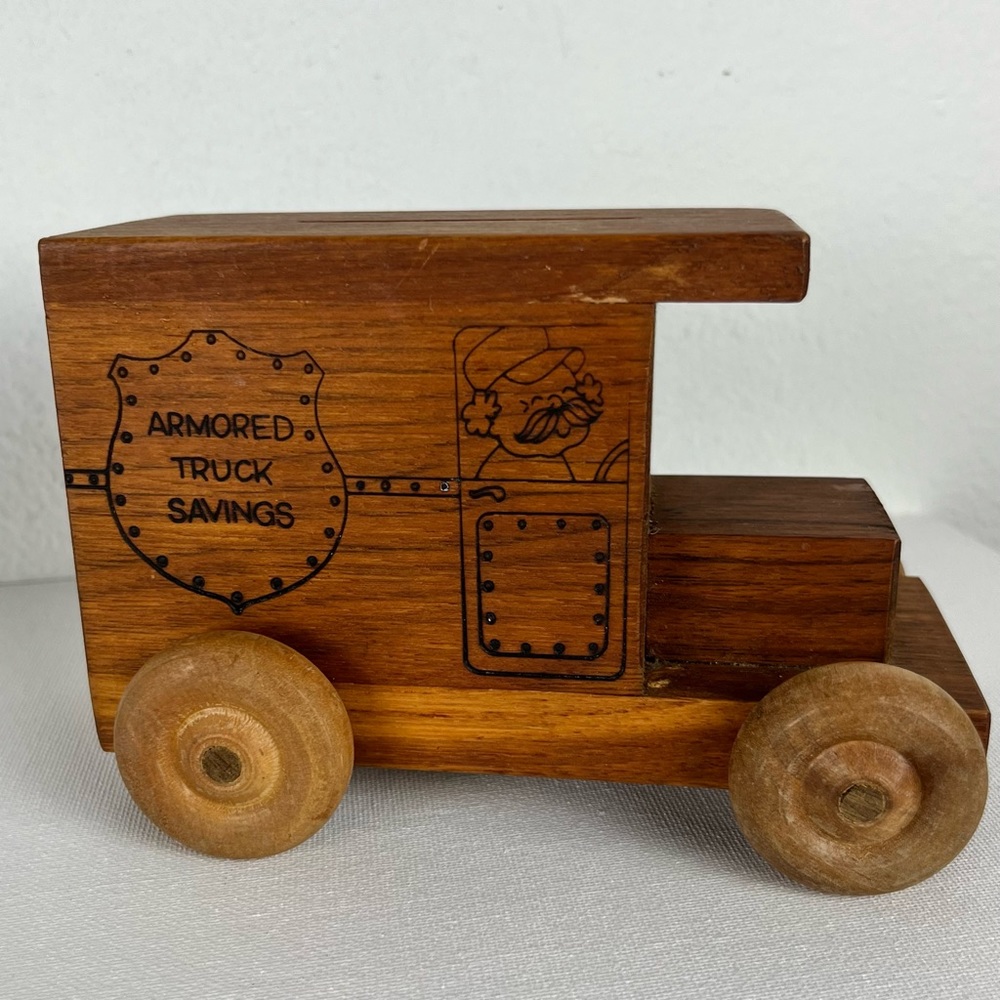 Vintage 1977 Toystalgia wooden bank